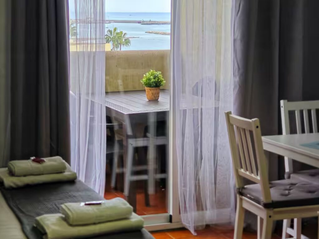 Casa Kito Sunrise Studio view