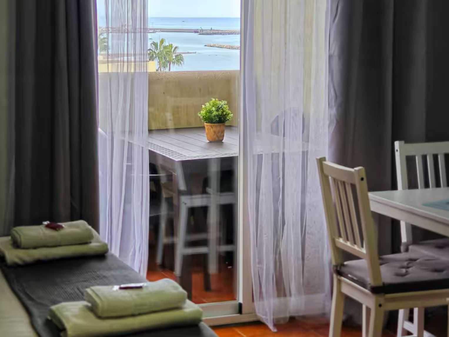Casa Kito Sunrise Studio view